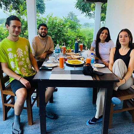 Fairview Dill Homestay 시기리야 외부 사진