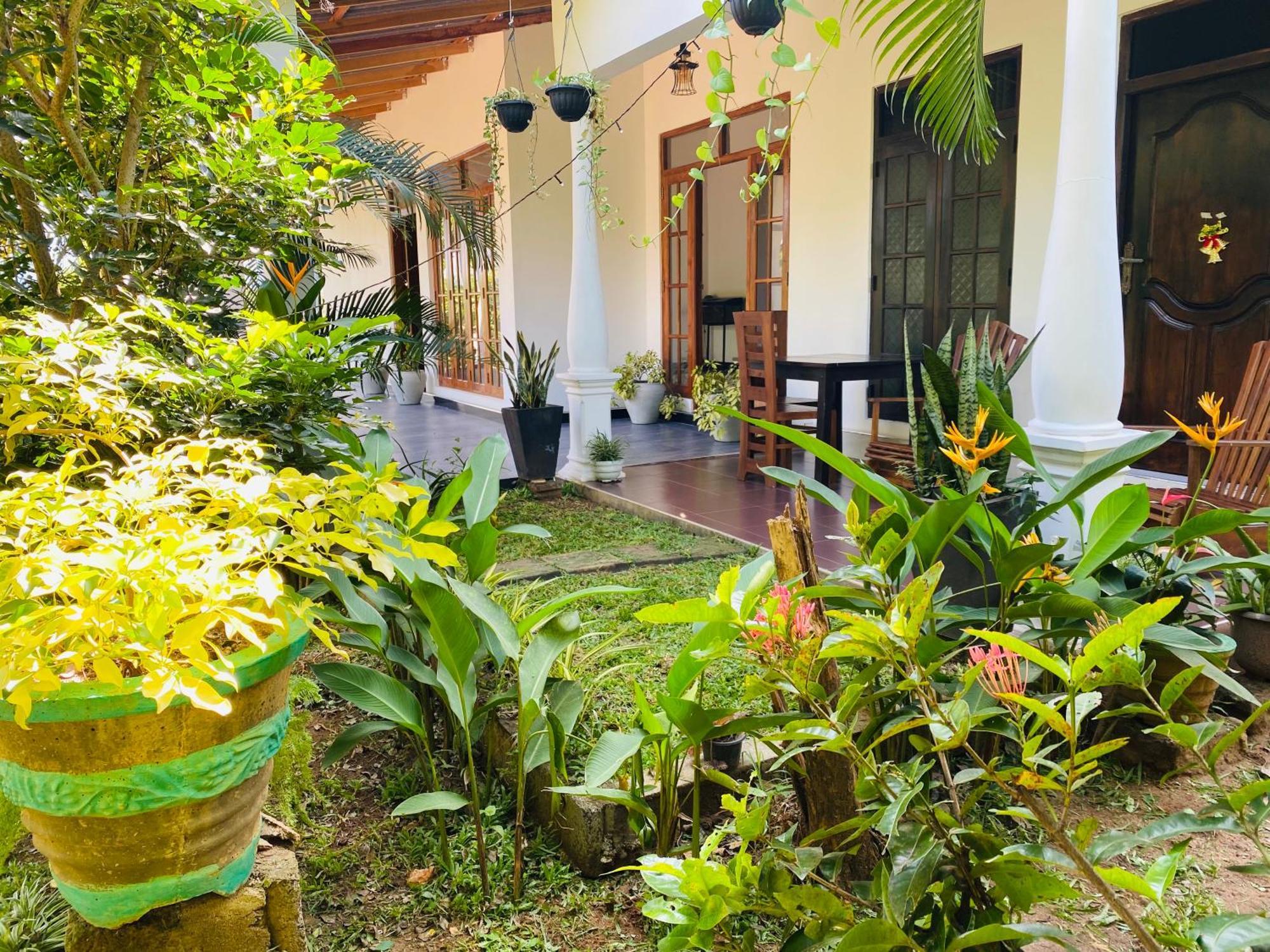 Fairview Dill Homestay 시기리야 외부 사진